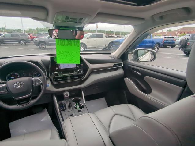 2021 Toyota Highlander Hybrid XLE
