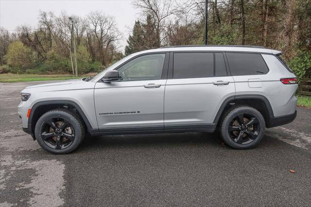 2023 Jeep Grand Cherokee L Altitude 4x2