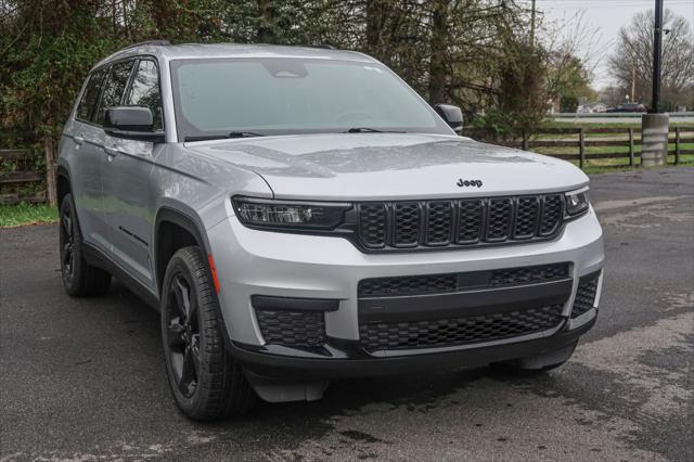 2023 Jeep Grand Cherokee L Altitude 4x2