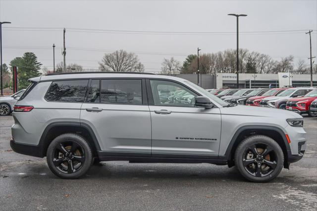 2023 Jeep Grand Cherokee L Altitude 4x2
