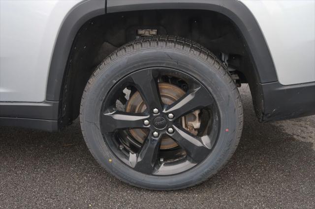 2023 Jeep Grand Cherokee L Altitude 4x2