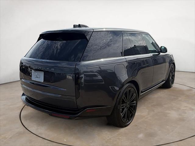 2026 Land Rover Range Rover P400 SE
