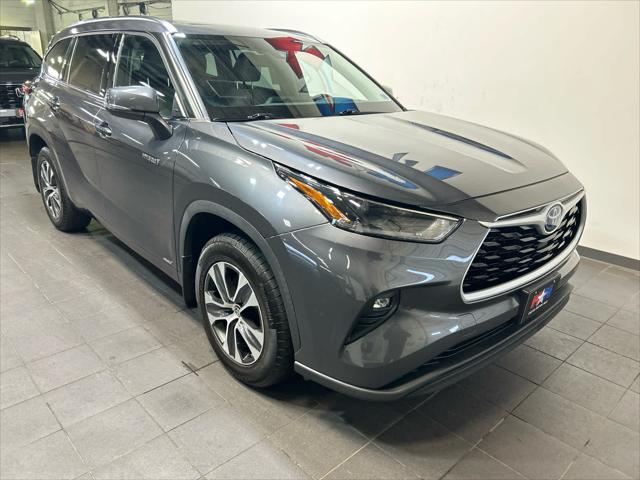 2021 Toyota Highlander Hybrid XLE
