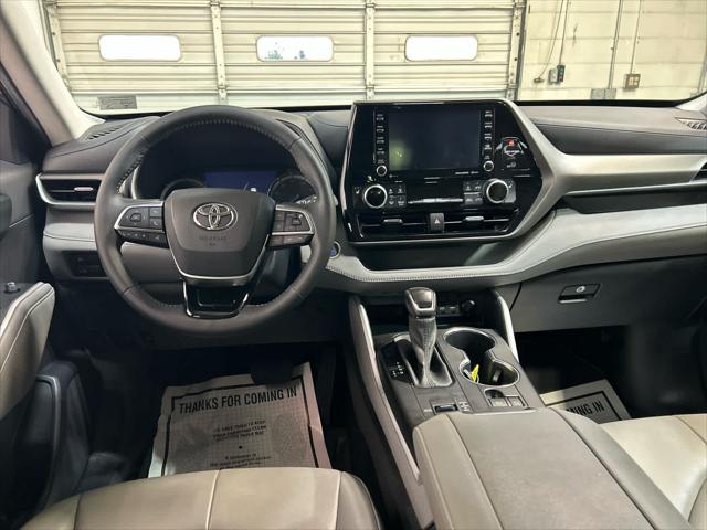 2021 Toyota Highlander Hybrid XLE