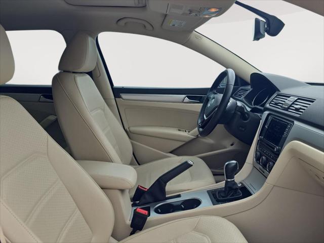2019 Volkswagen Passat 2.0T Wolfsburg Edition