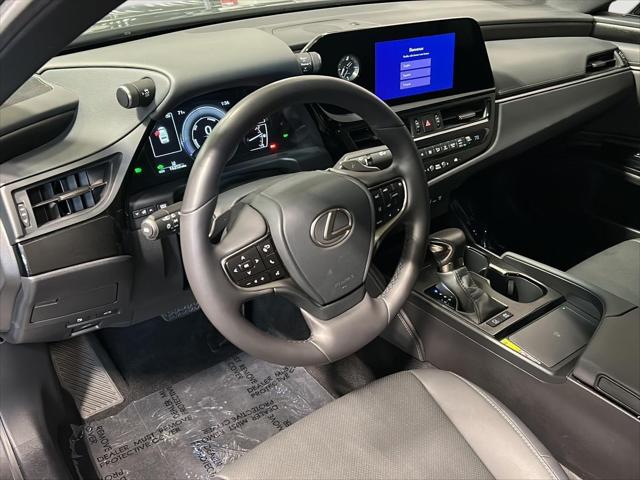 2025 Lexus ES 300h ES 300h