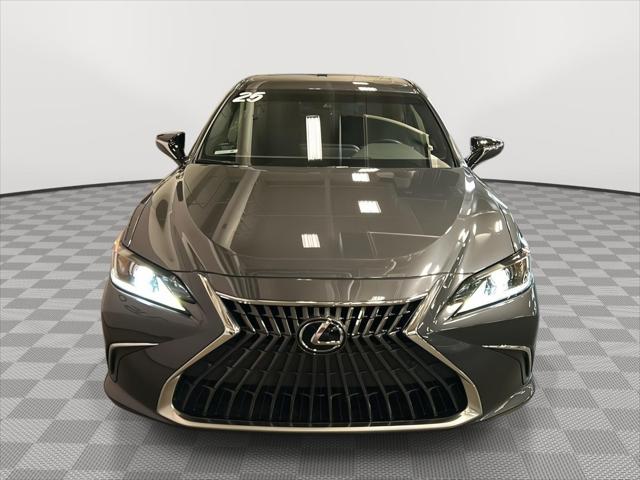2025 Lexus ES 300h ES 300h