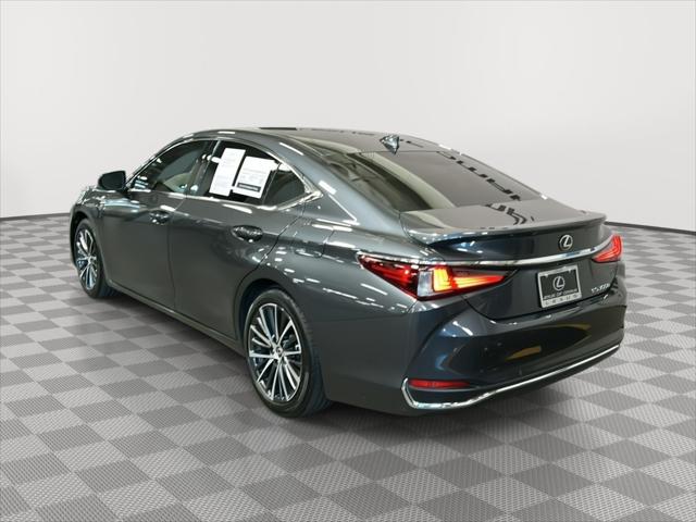 2025 Lexus ES 300h ES 300h