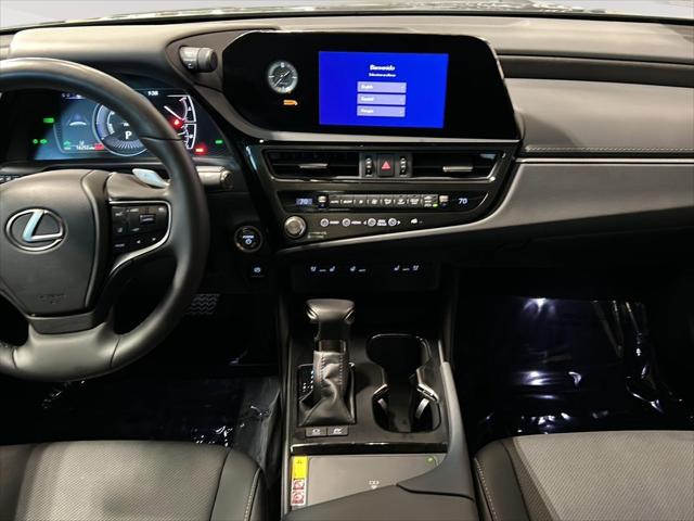 2025 Lexus ES 300h ES 300h