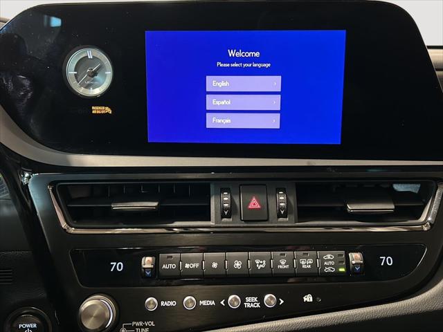 2025 Lexus ES 300h ES 300h