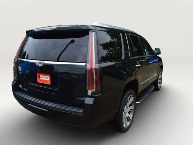 2016 Cadillac Escalade Luxury Collection