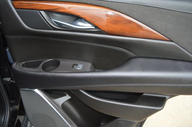 2016 Cadillac Escalade Luxury Collection