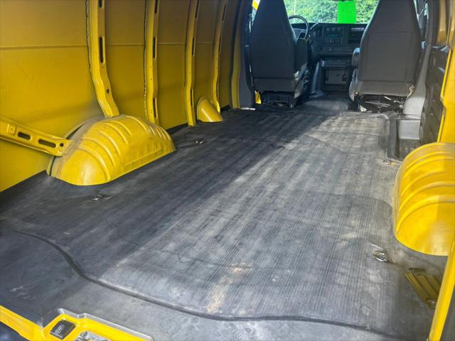 2023 Chevrolet Express Cargo Van RWD 2500 Regular Wheelbase WT