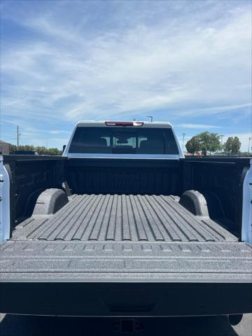 2026 GMC Sierra 2500HD Crew Cab, Standard Bed, SLT, 4WD