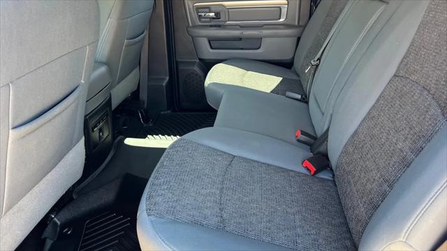 2017 Ram 1500 Big Horn Crew Cab 4x4 6'4" Box