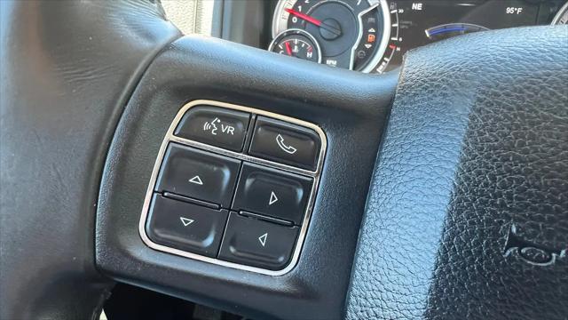 2017 Ram 1500 Big Horn Crew Cab 4x4 6'4" Box