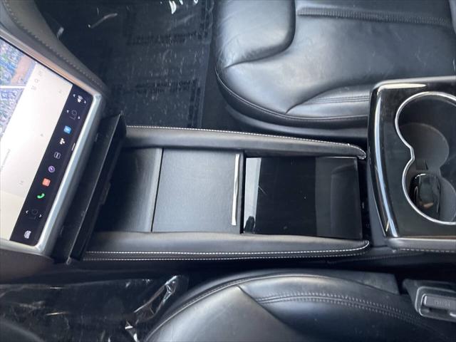 2014 Tesla Model S 85 4dr Liftback