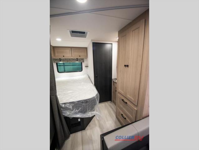 2026 Ford E-350 Cutaway Unknown