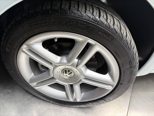 2005 Volkswagen New Beetle GLS 1.8T