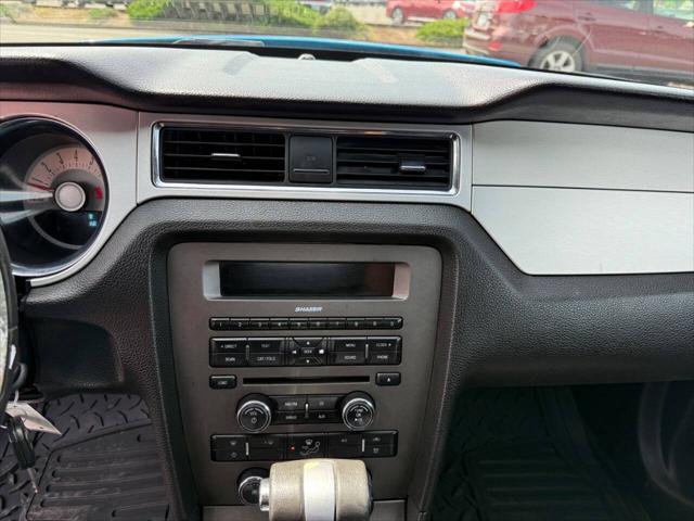 2012 Ford Mustang V6 Premium