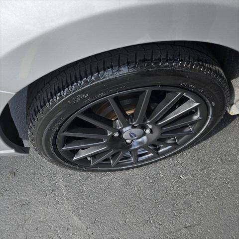 2010 Ford Focus SES