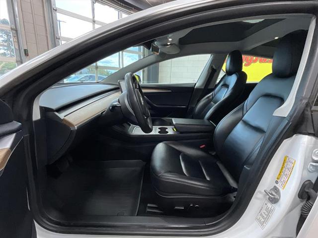 2021 Tesla Model 3 Standard Range Plus Rear-Wheel Drive