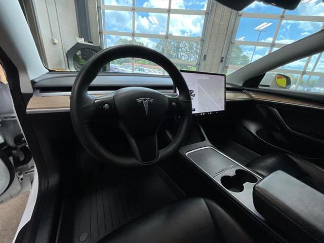 2021 Tesla Model 3 Standard Range Plus Rear-Wheel Drive