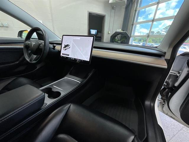 2021 Tesla Model 3 Standard Range Plus Rear-Wheel Drive