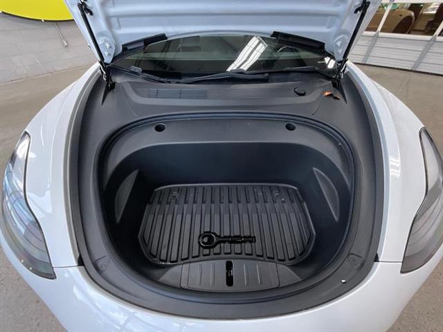 2021 Tesla Model 3 Standard Range Plus Rear-Wheel Drive