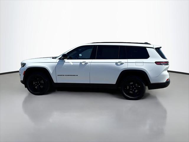 2023 Jeep Grand Cherokee L Altitude 4x4