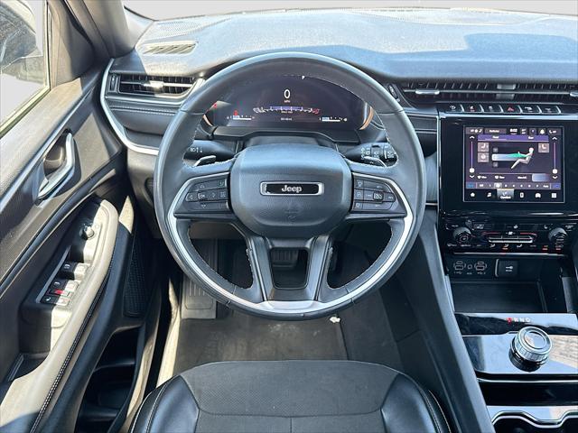 2023 Jeep Grand Cherokee L Altitude 4x4