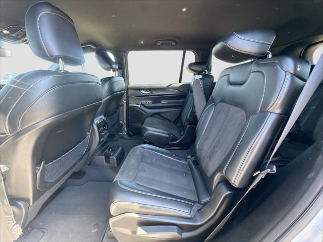 2023 Jeep Grand Cherokee L Altitude 4x4
