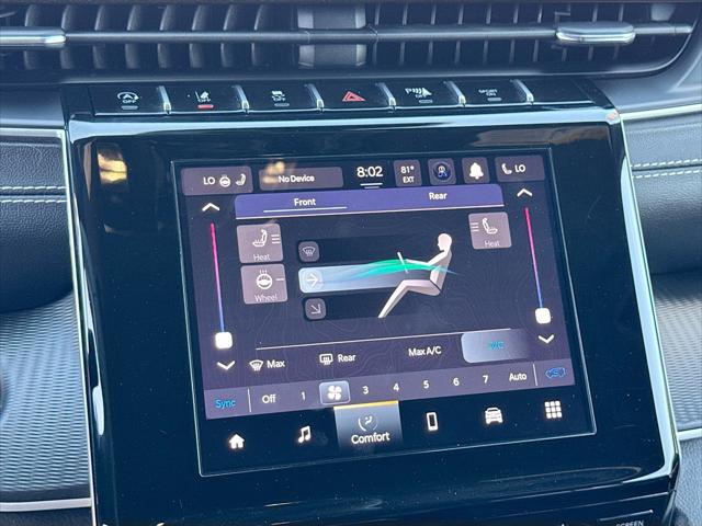 2023 Jeep Grand Cherokee L Altitude 4x4
