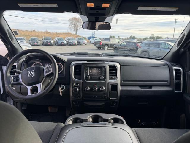 2024 Ram 1500 Classic Warlock Crew Cab 4x4 5'7" Box