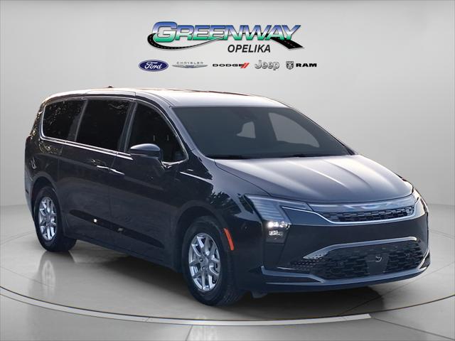 2027 Chrysler Pacifica Select for sale in Opelika, AL