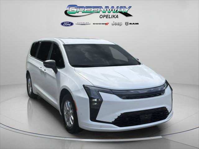 2027 Chrysler Pacifica Select for sale in Opelika, AL