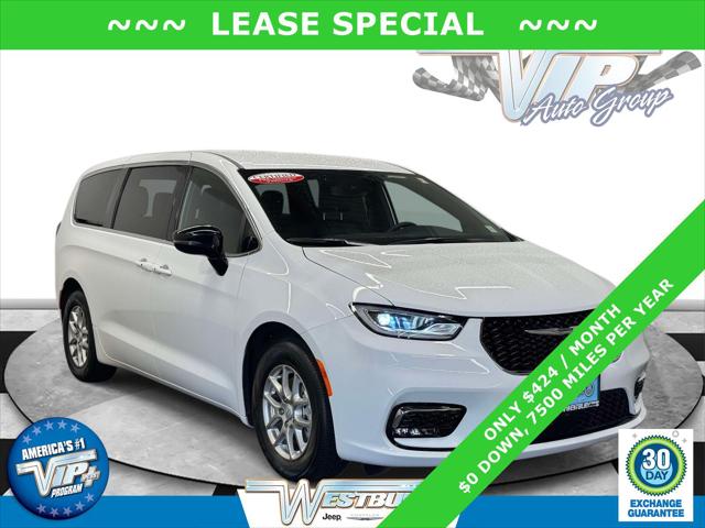 2026 Chrysler Pacifica Select for sale in Hicksville, NY
