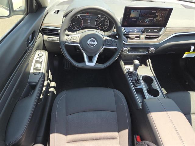 2026 Nissan Altima SV FWD