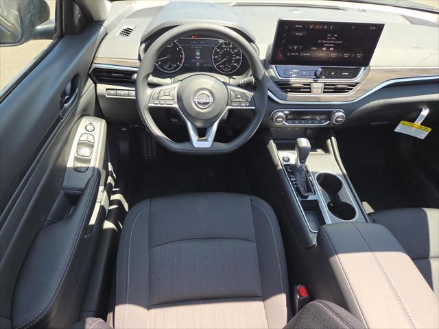 2026 Nissan Altima SV FWD