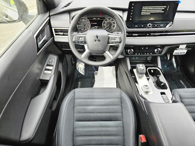 2026 Mitsubishi Outlander LE 1.5T S-AWC