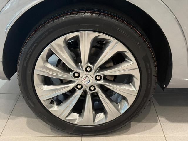 2026 Buick NV Avenir FWD