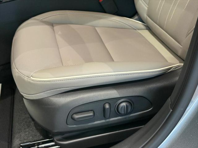 2026 Buick NV Avenir FWD