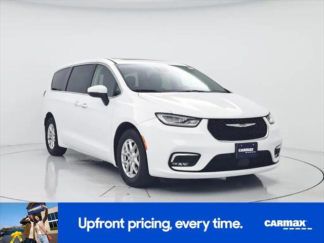 2023 Chrysler Pacifica Touring L for sale in Knoxville, TN