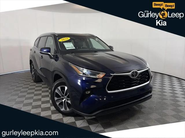 2021 Toyota Highlander XLE for sale in Mishawaka, IN