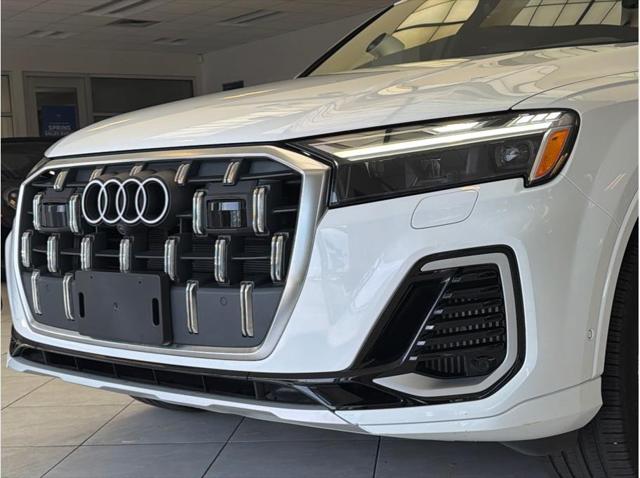 2025 Audi Q7 Premium Plus 55 TFSI quattro Tiptronic