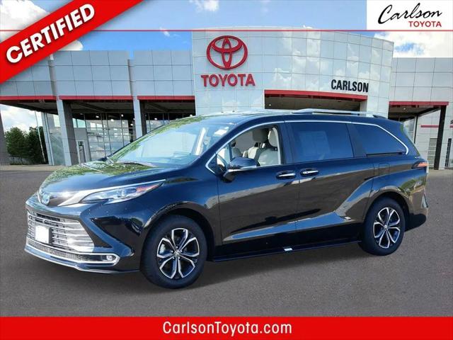 2025 Toyota Sienna Platinum for sale in Coon Rapids, MN