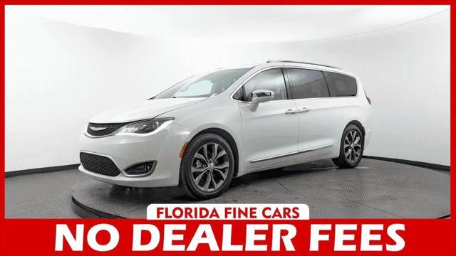 2017 Chrysler Pacifica Limited for sale in Miami, FL