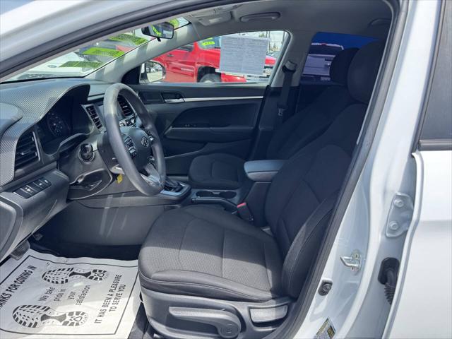 2020 Hyundai Elantra SE