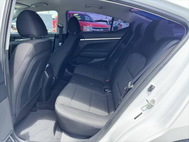 2020 Hyundai Elantra SE