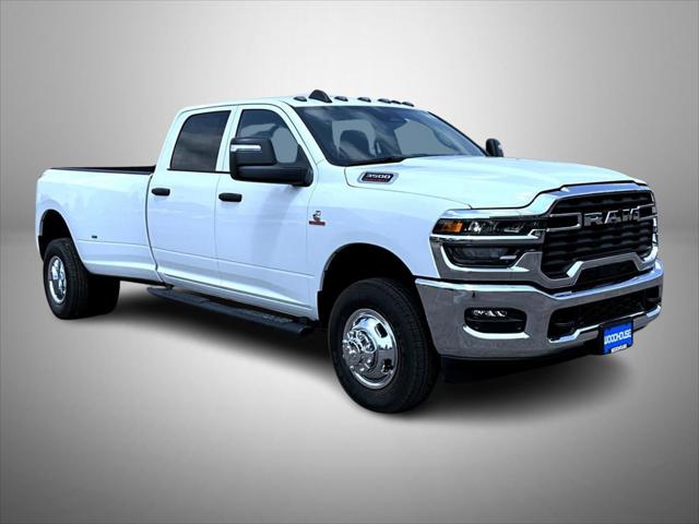 2026 RAM Ram 3500 RAM 3500 TRADESMAN CREW CAB 4X4 8 BOX